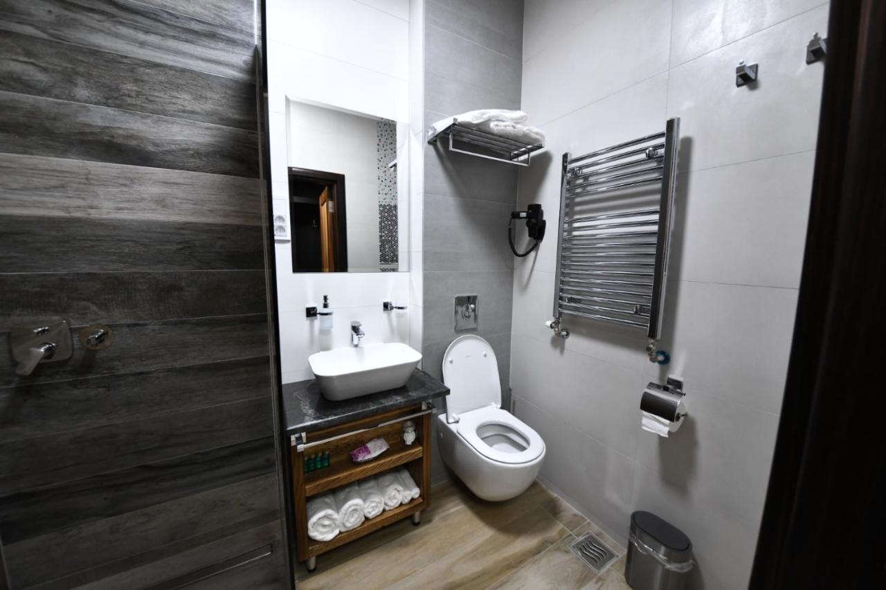 Hotel Havana ロズニツァ エクステリア 写真